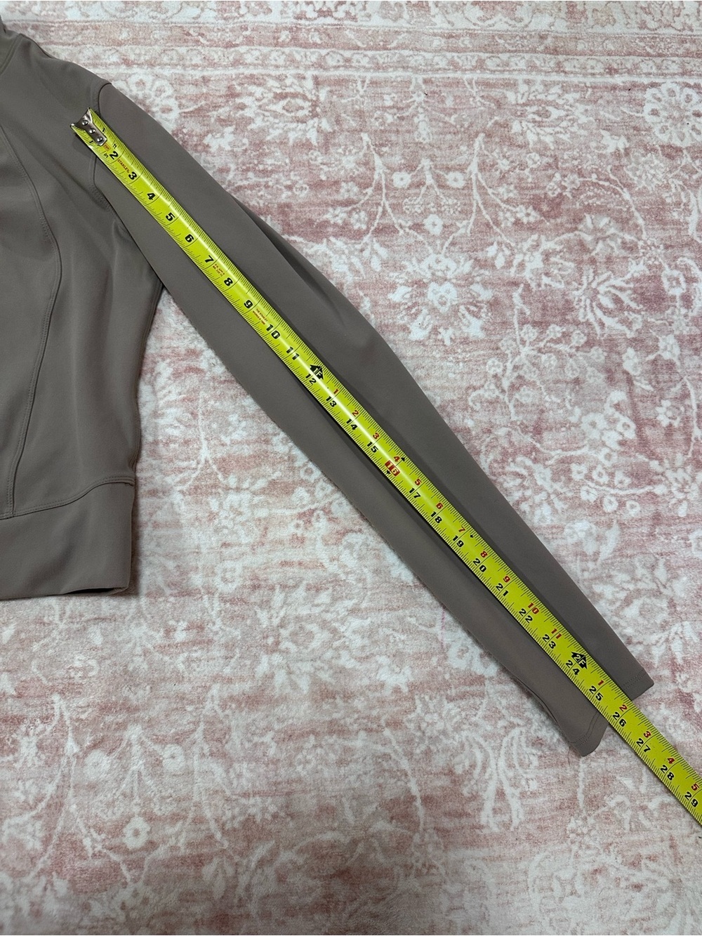 Danskin 🤎 Taupe Active Front Zip Cropped Top - Picture 9 of 9
